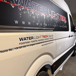 Rotulación Furgoneta Water Light Tech